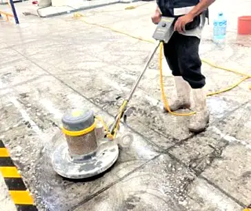 Limpieza y pulido de pisos industriales